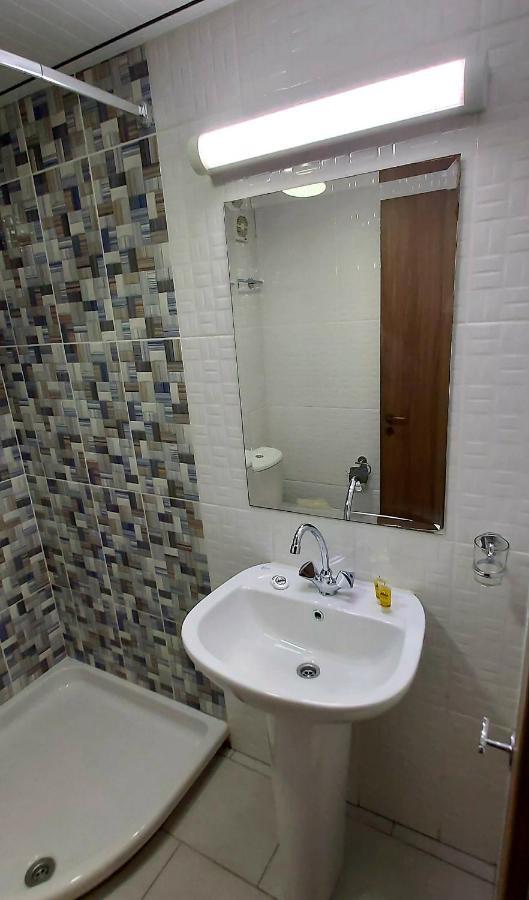 Lakis Court * Larnaka