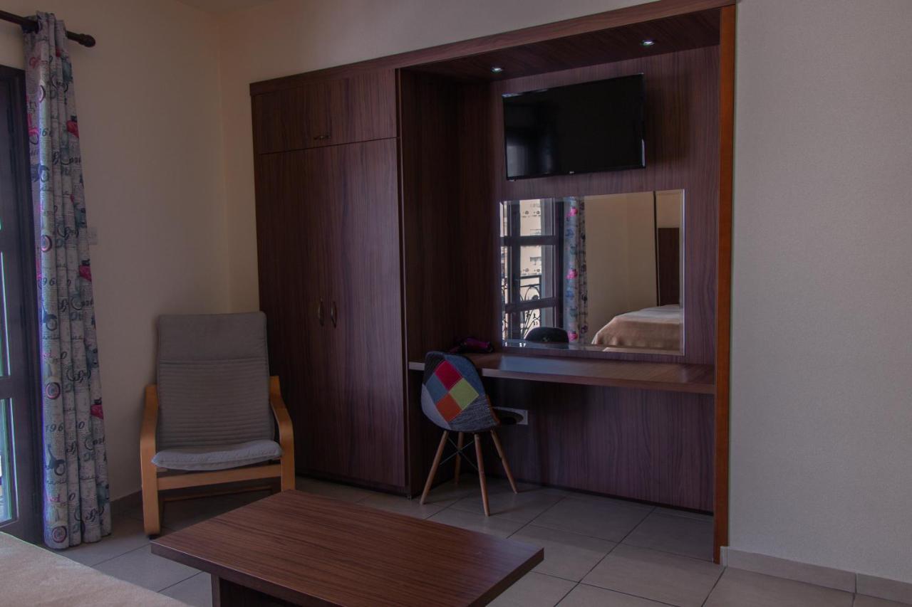 Lakis Court * Larnaka