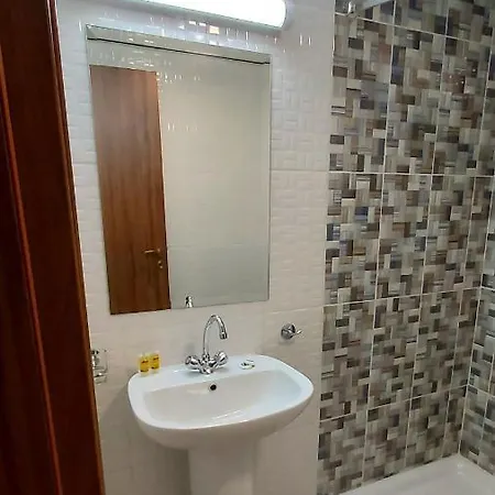 Ferienwohnung Lakis Court Larnaka Exterior foto