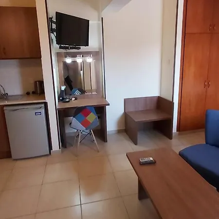 Ferienwohnung Lakis Court Larnaka Exterior foto