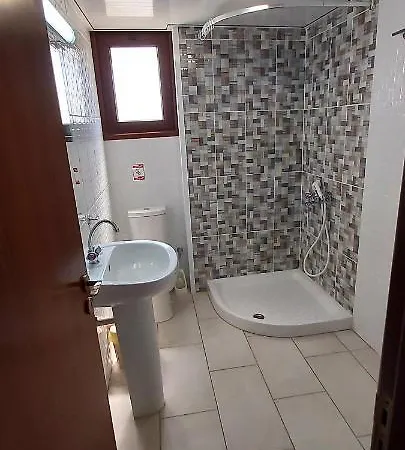 Ferienwohnung Lakis Court Larnaka Exterior foto