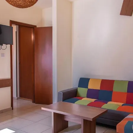 Ferienwohnung Lakis Court Larnaka Exterior foto